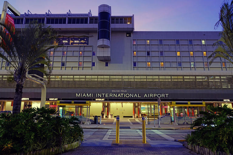 How To Access The Lounges At Miami International Airport When Flying In Economy