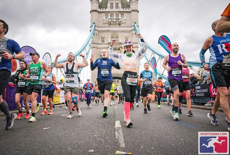 หญิง ไรวินท์ พิชิตมาราธอนแรกในชีวิต london marathon เวลา 4.41.42