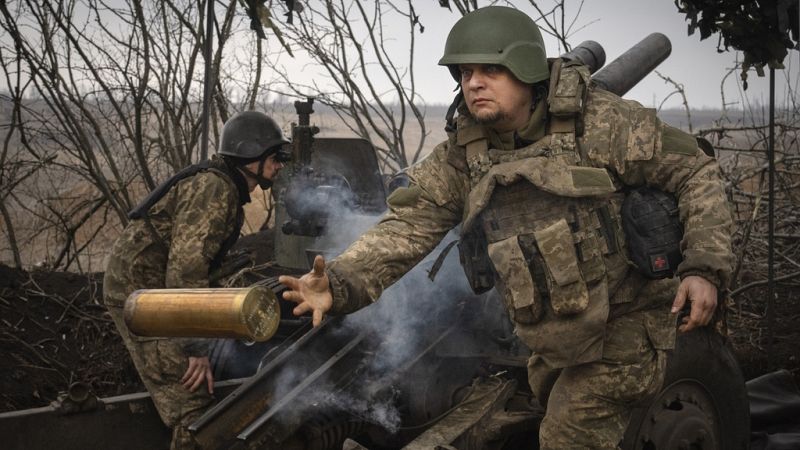 forças russas ganham controlo parcial da cidade de ocheretyne, em donetsk