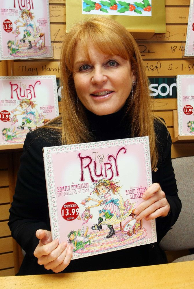 5 Taylor Swift Game Day Outfits That Serve Ultimate WAG Glam