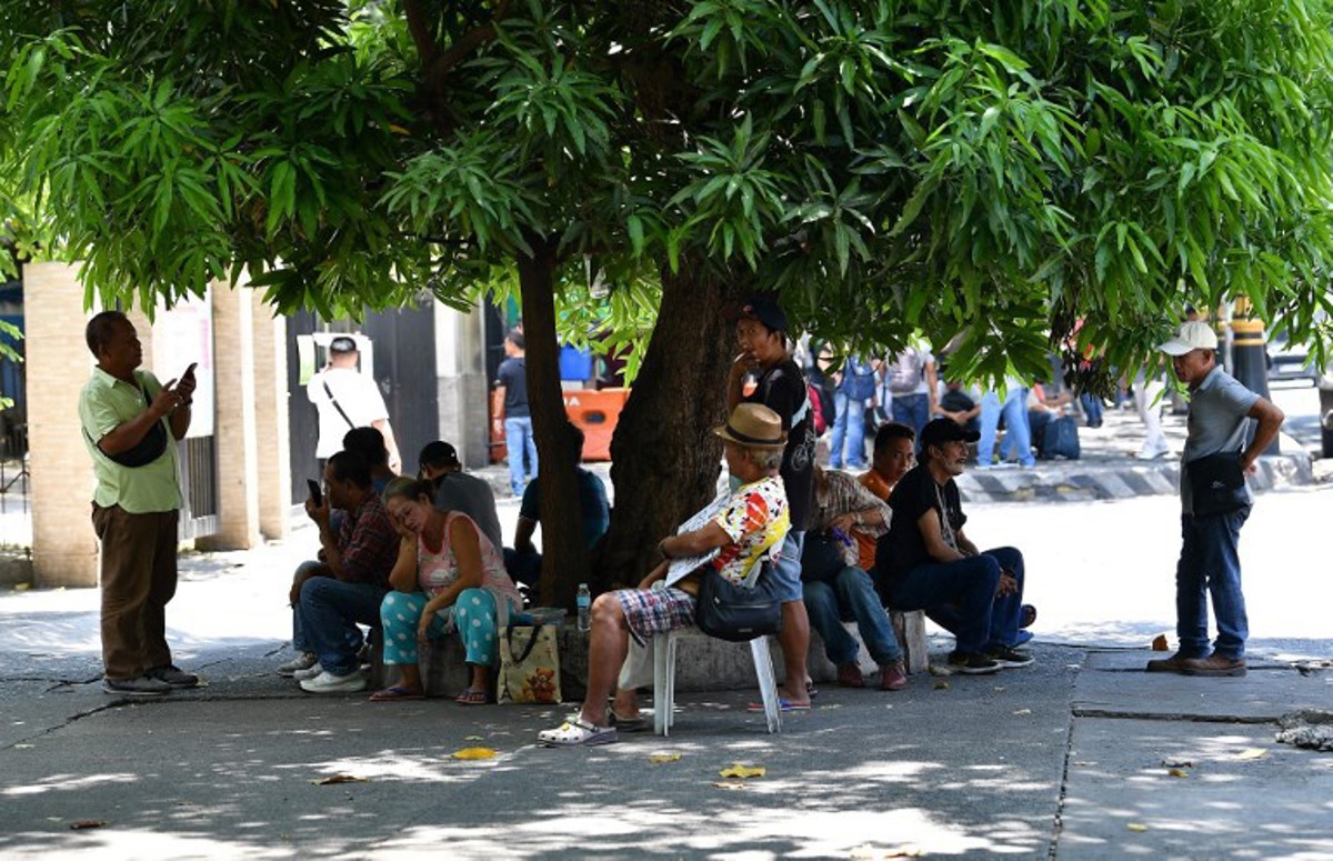 les philippines étouffent après un record de chaleur à manille