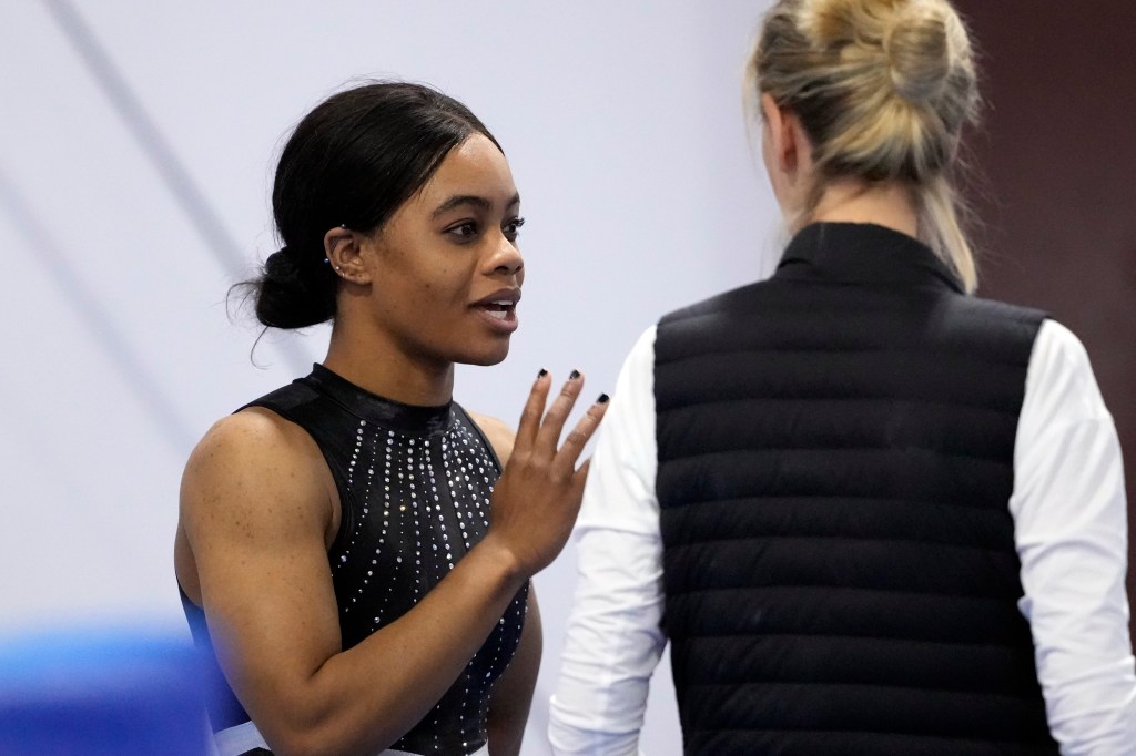 Olympic Champion Gabby Douglas Competes For The First Time In 8 Years ...