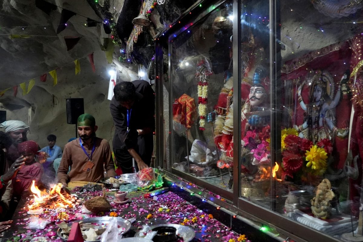 over a lakh hindus in pakistan take part in three-day long hinglaj yatra