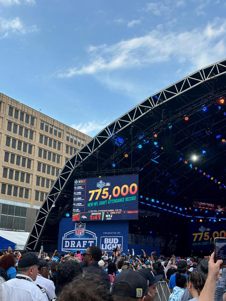 Detroit sets new NFL draft attendance record