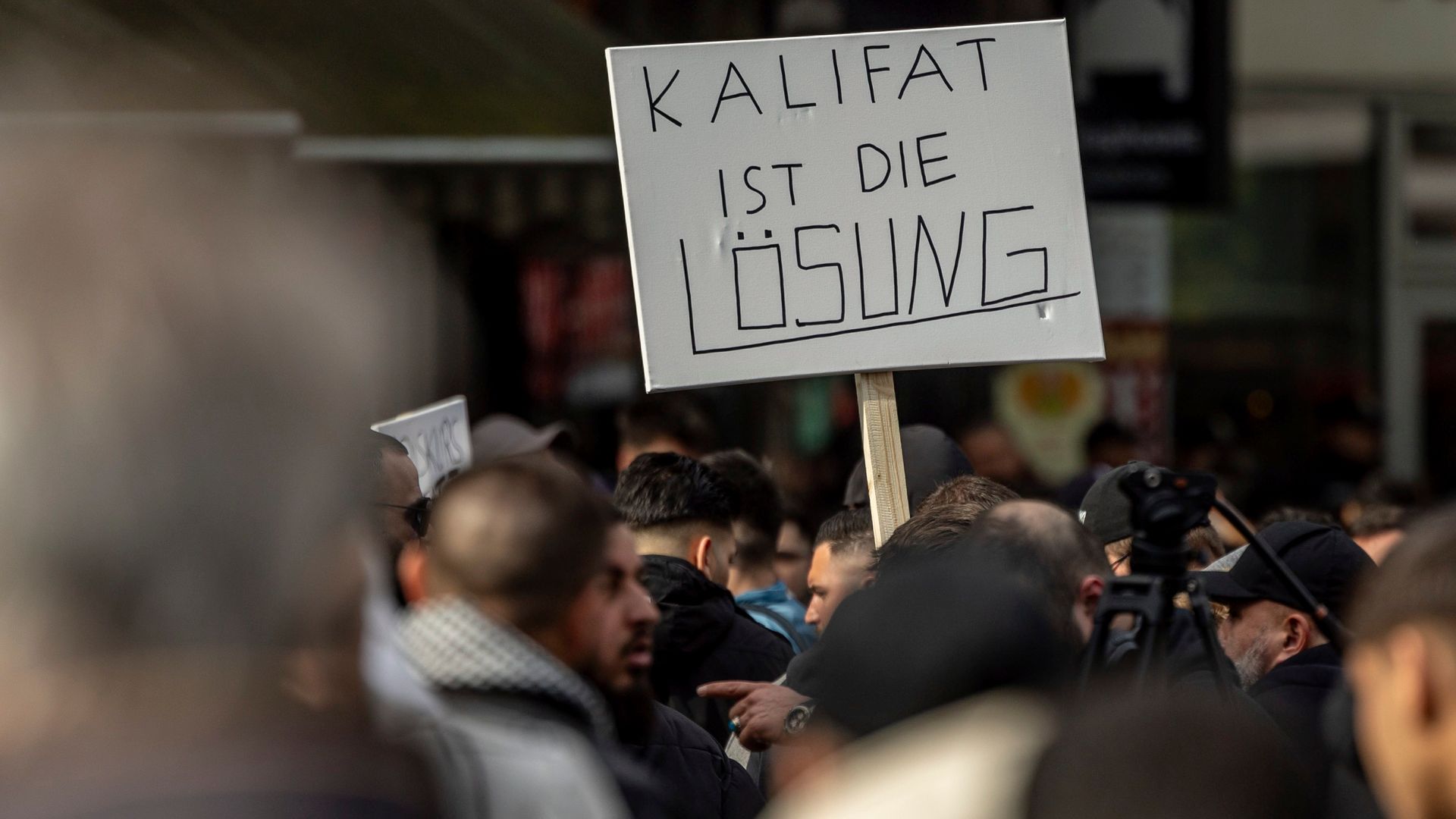 hamburg: strikte auflagen für weitere islamisten-demo