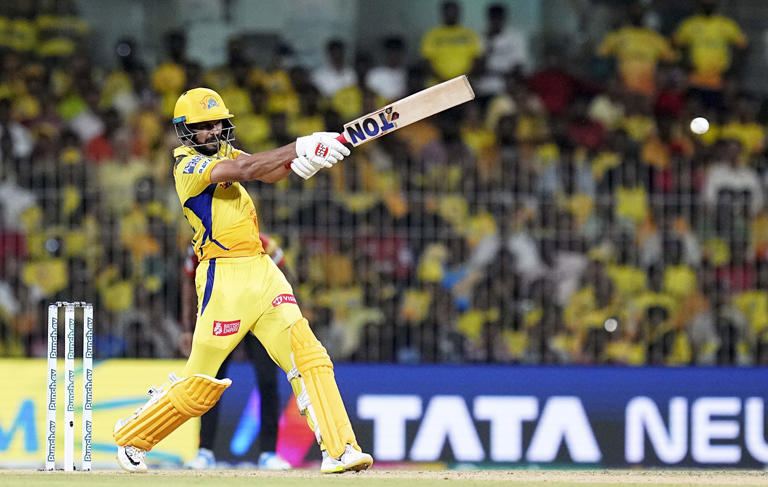 Gaikwad Deshpande Guide Csk To Easy 78 Run Win Against Srh 2410