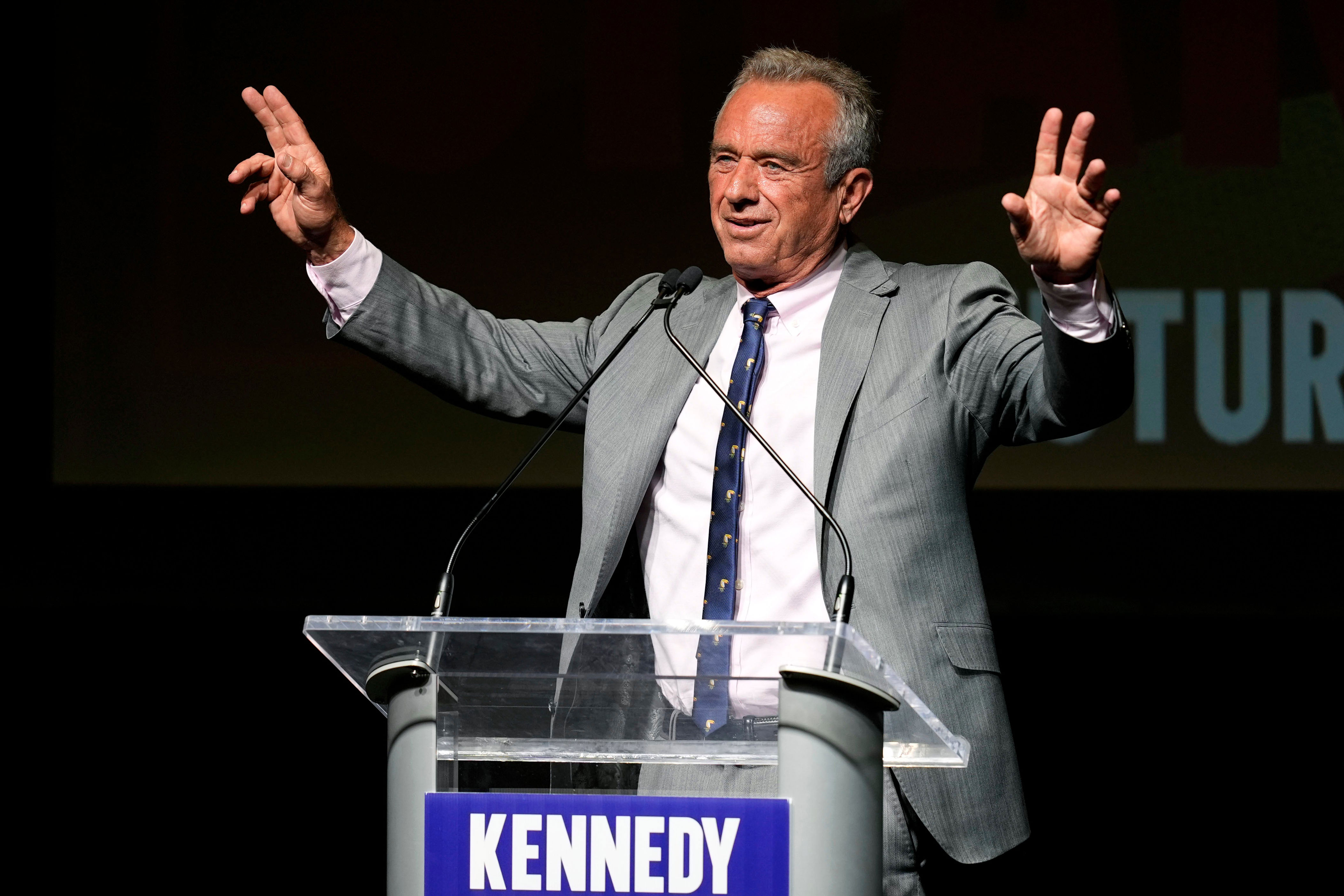 trump calls rfk jr ‘wasted protest vote’ after strong polling with independents