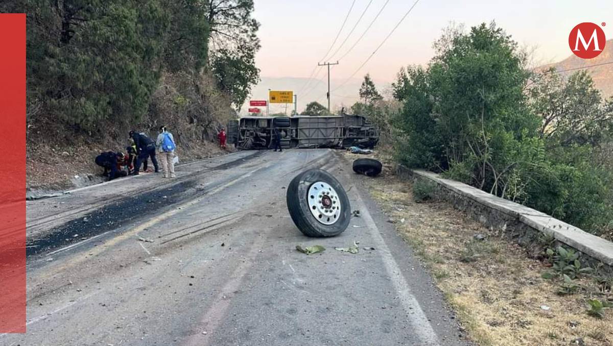 camión con peregrinos sufre accidente en malinalco; reportan 14 muertos y 31 heridos