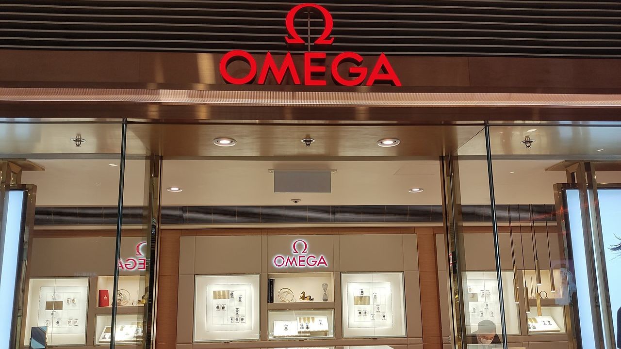 <p>While names like Rolex are common in the watch world, <a href="https://www.omegawatches.com/" rel="nofollow noopener">Omega</a> takes it up a notch, even beating mainstream luxury brands in terms of their prices.</p><p>Many celebrities who won the Oscars in the 96th annual Academy Awards, like Cillian Murphy, Da’Vine Joy Randolph, and Cord Jefferson, wore watches from this Swiss company.</p>