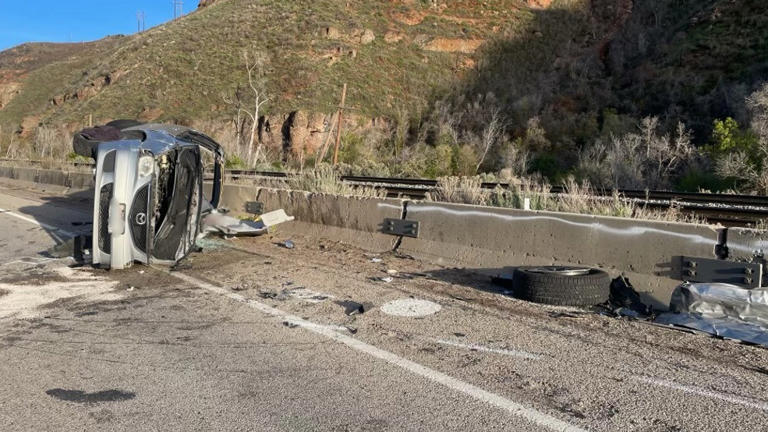 Driver hospitalized in critical condition after head-on crash closes US-6 in Utah County