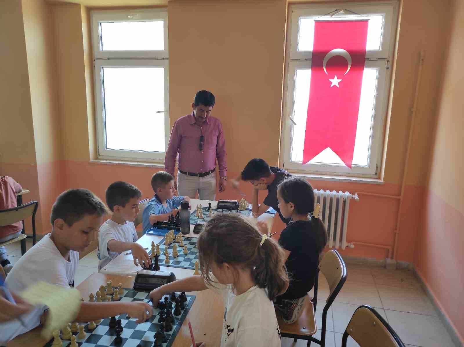 köyceğiz’de gerçekleşen satranç turnuvası’na 72 sporcu katıldı