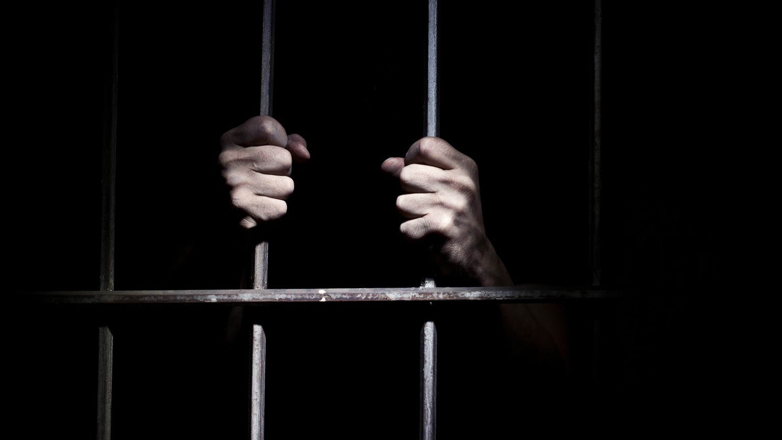 wieder mehr inhaftierte – schweizer gefängnisse so voll wie seit 10 jahren nicht mehr
