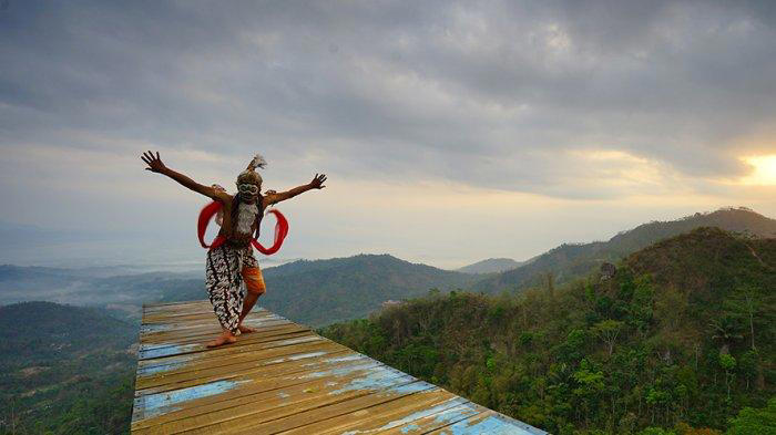 Pemandangan di Bukit Isis Nglinggo, Kulon Progo