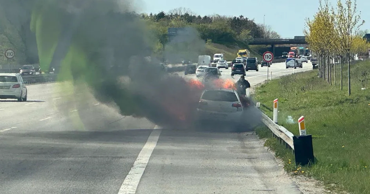 bilbrand lukker del af motorvejen