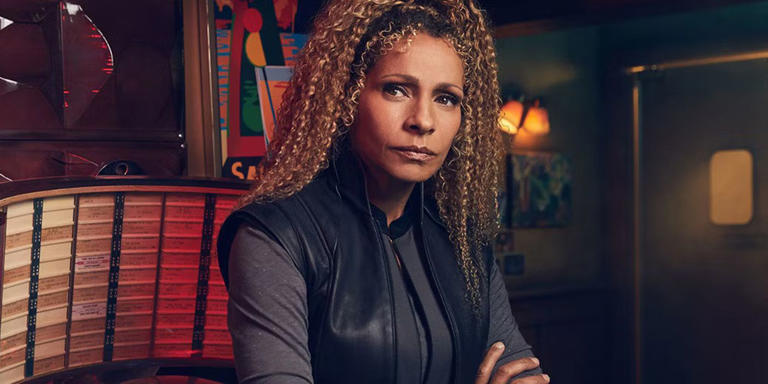 'Picard's Michelle Hurd Reveals Which "Legacy" Characters She Wants To Meet