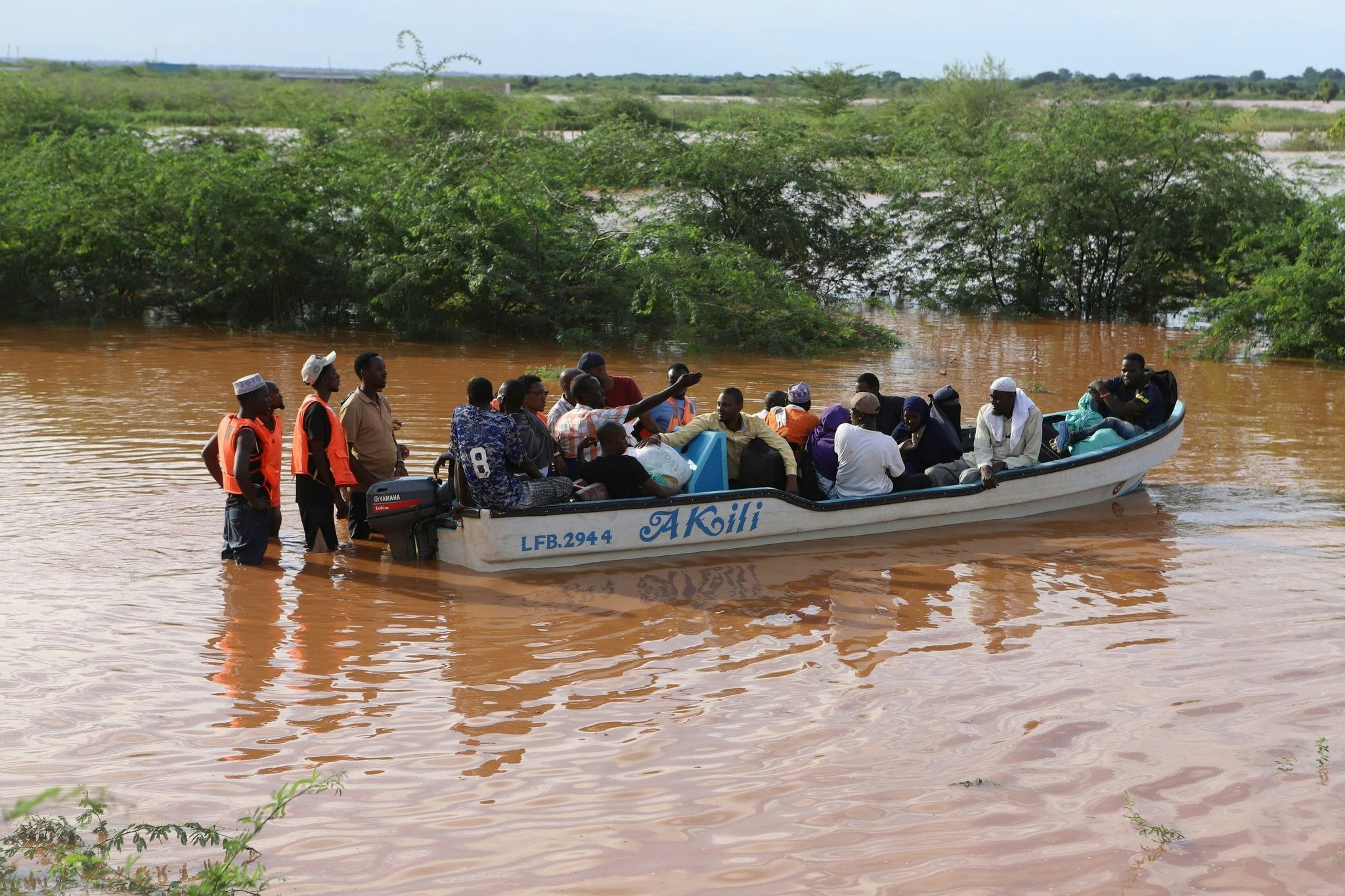 unwetter: mindestens 46 tote nach dammbruch in kenia