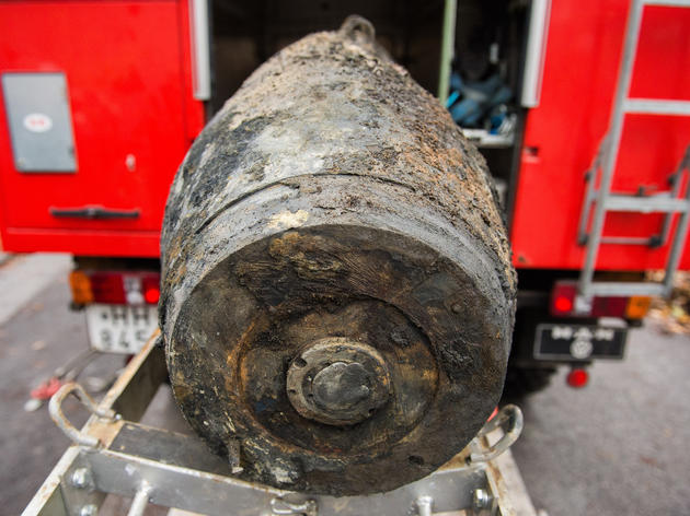 bombe im hardtbergbad in bonn-duisdorf erfolgreich entschärft