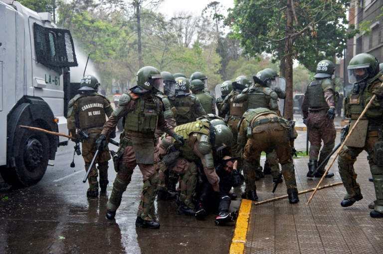 tres carabineros asesinados en el peor ataque a la policía en zona mapuche de chile