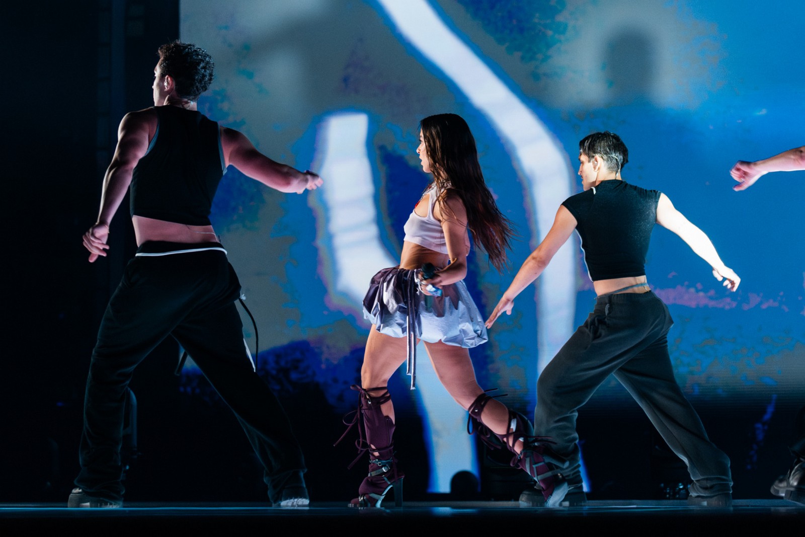 eurovision: ευρωπαϊκή φρενίτιδα για τη σάττι - πρώτη με χαοτική διαφορά στις μετρήσεις των φαν