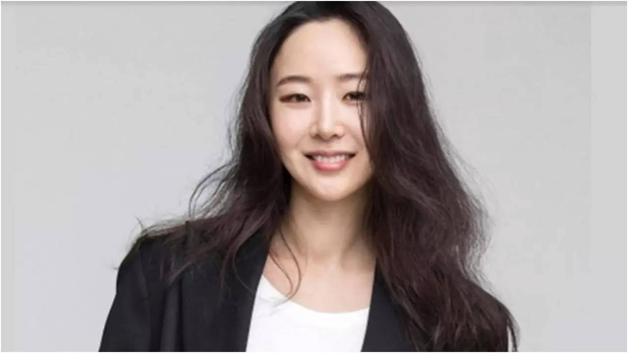 ADOR CEO Min Hee Jin Refuses To Attend HYBE's Board Of Directors Meeting