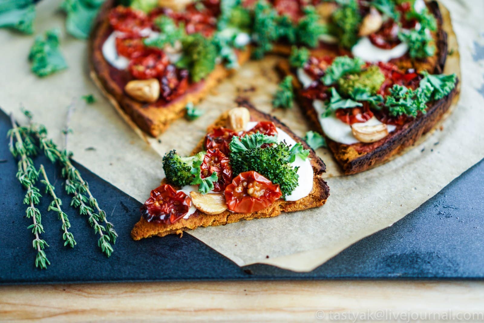 Image Credit: Shutterstock / AnastasiaKopa <p><span>Forget the deep-dish for a moment and indulge in the simplicity of a thin, wood-fired pizza from Naples, topped with San Marzano tomatoes, mozzarella cheese, and fresh basil.</span></p>