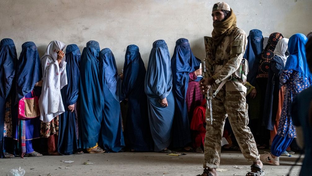 στον οηε η μεταχείριση των γυναικών από τους ταλιμπάν - απέχει το αφγανιστάν από τη συζήτηση