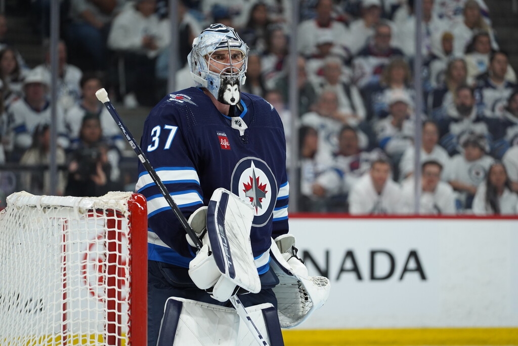 Winnipeg Jets Goalie Connor Hellebuyck Earns Fourth Nomination For ...