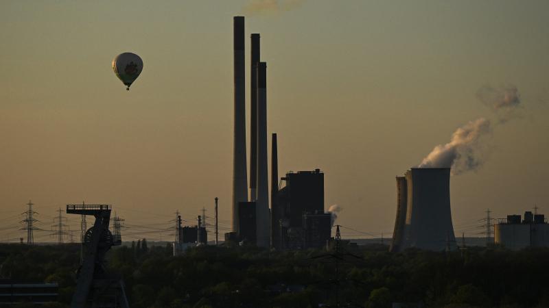 les pays du g7 s’accordent sur la fermeture des centrales au charbon d’ici 2035