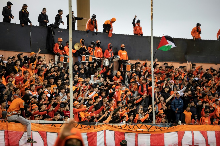 fiebre en marruecos por la camiseta de fútbol de la discordia con argelia