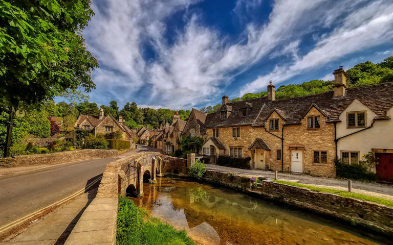 The Cotswolds is heart-tuggingly beautiful, with honey-stone villages and manor houses juxtaposed by rolling hills - Andy Sage