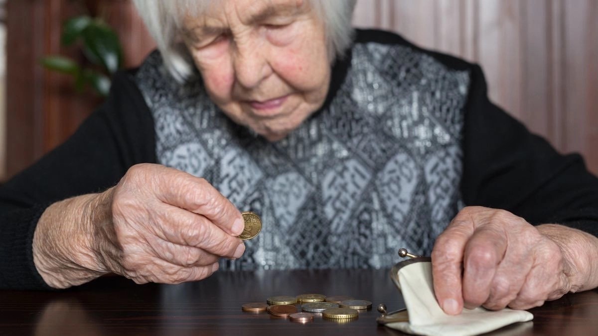 la seguridad social pagará solo parte de la paga extra a estos pensionistas en junio