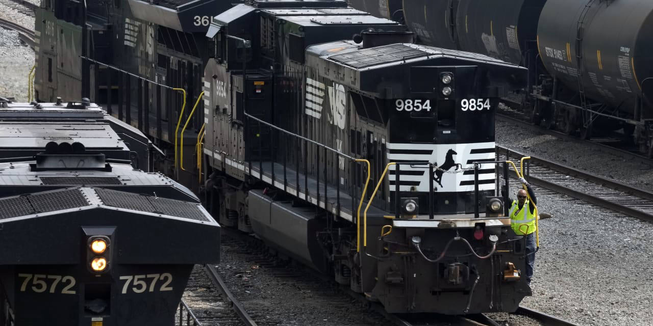 Battle for Control: Norfolk Southern's Proxy Struggle Intensifies Ahead of Board Vote