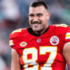 New contract makes Chiefs’ Travis Kelce highest paid tight end in the NFL, reps say<br>