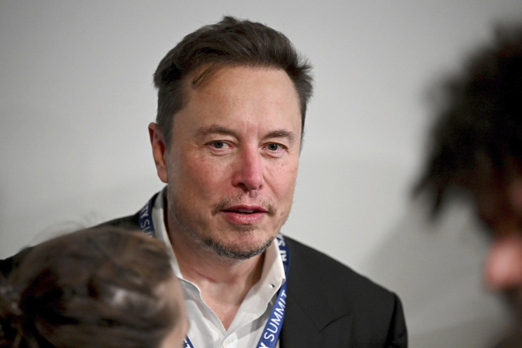 Musk’s ‘Twitter Sitter’ Saga Drags On With Supreme Court Rejecting His ...