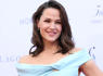 Jennifer Garner Takes a Page From Jenna Rink in a Playful Two-Tone Dress<br><br>