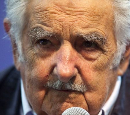 expresidente uruguayo pepe mujica anuncia que tiene cáncer de esófago