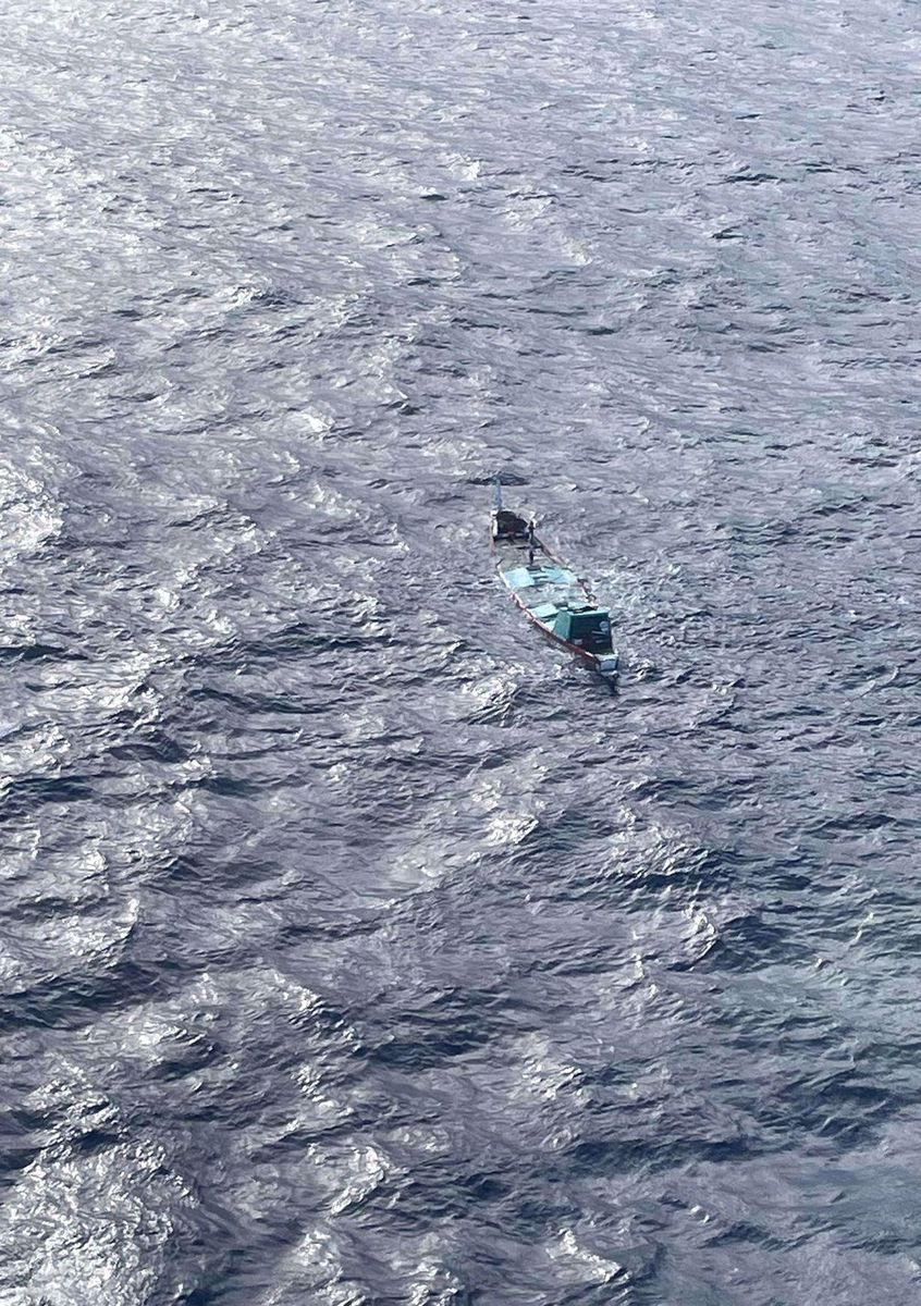 boot mit migranten vor kanarischen inseln gekentert – dutzende vermisste