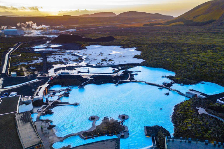 When it comes to layovers in Iceland, travelers passing through the country have a unique opportunity to see one of Iceland’s top attractions. The journey from Keflavik International Airport to the Blue Lagoon is as…