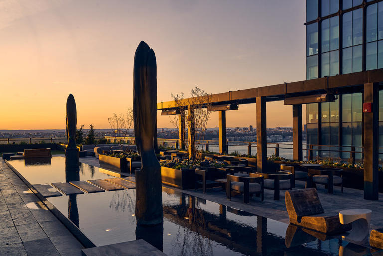The Best Rooftop Bars in NYC for Drinks with a View