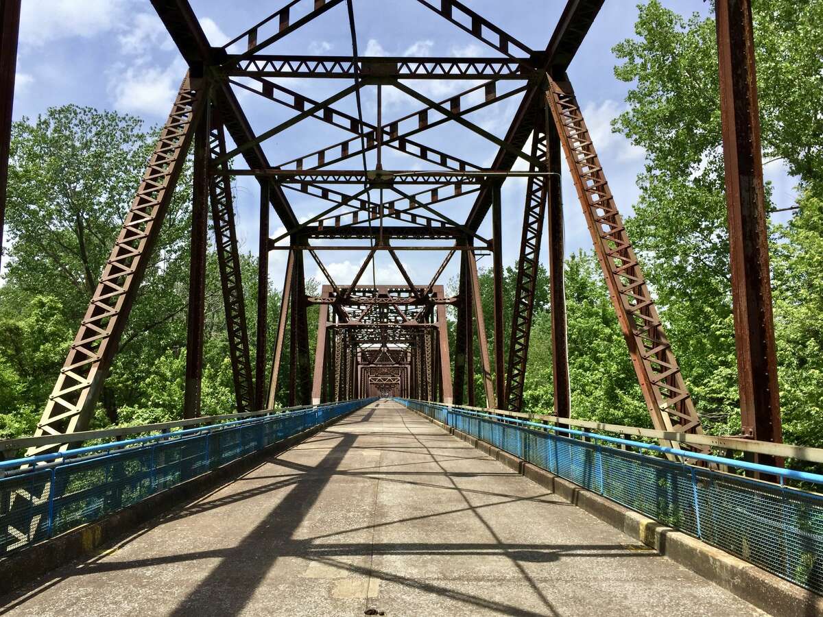 Spanning the Mississippi River, the Chain of Rocks Bridge is a historic Route 66 landmark known for its distinctive bend in the middle and stunning views of the river below.]]>