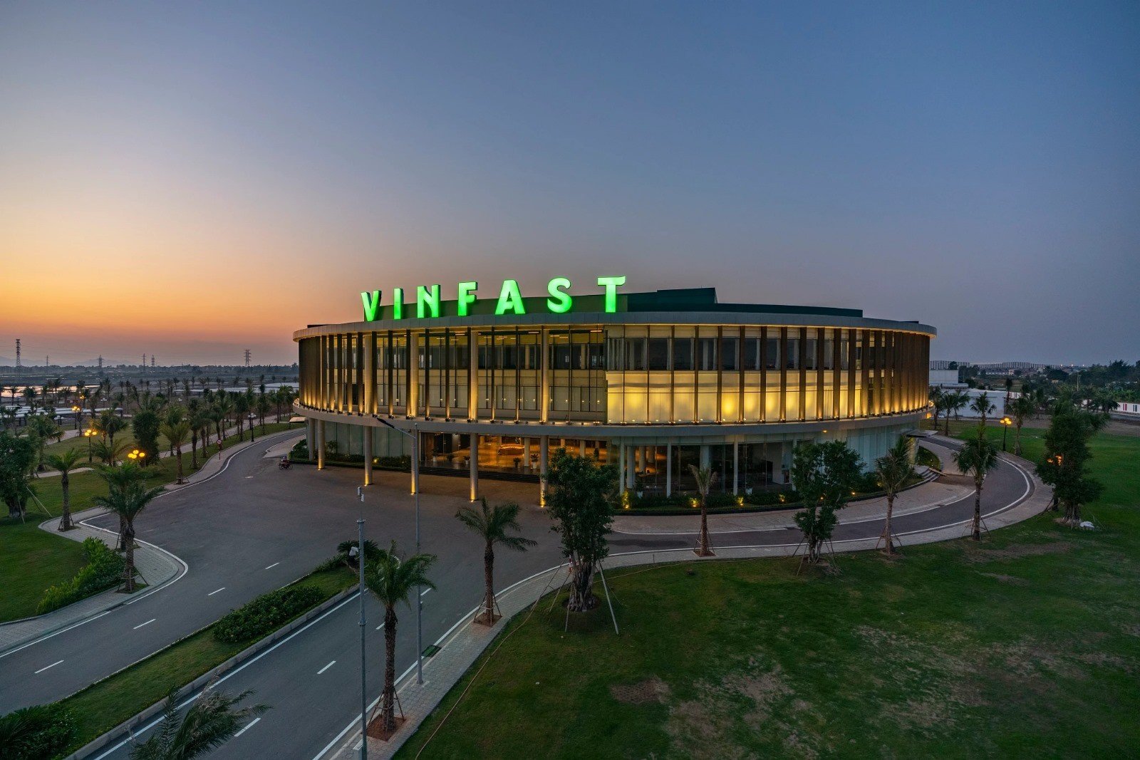 vinfast เตรียมรุกตลาดไทย พร้อมเปิดตัวรถ ev 4 รุ่น ภายในปี 2024