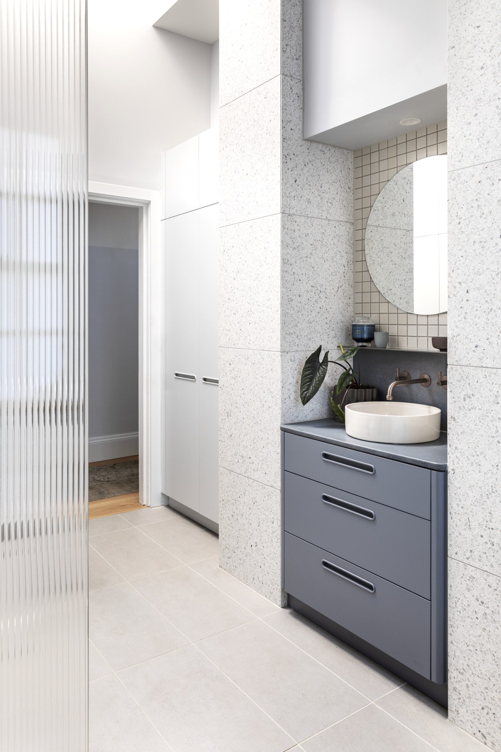 4 budget bathroom renovation ideas that will cost you less than $1000