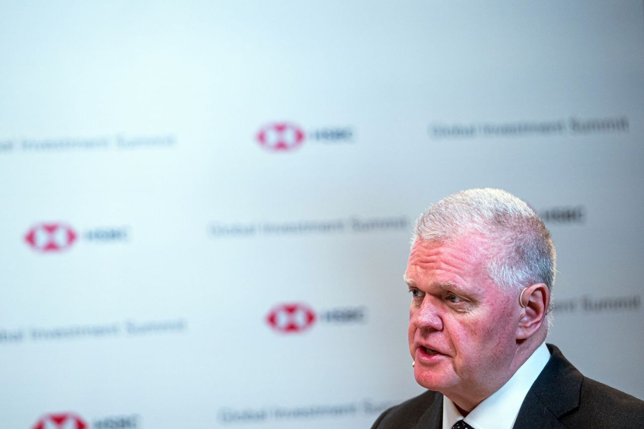 hsbc’s ceo has stepped down. the search is on for a successor.