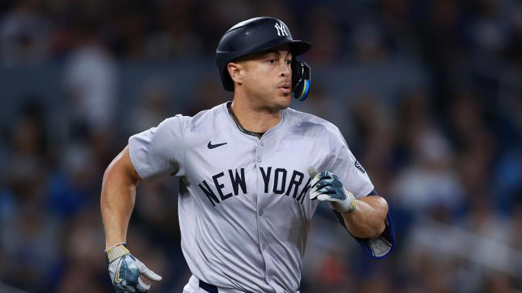 new york yankees' giancarlo stanton exits game early due to hamstring injury