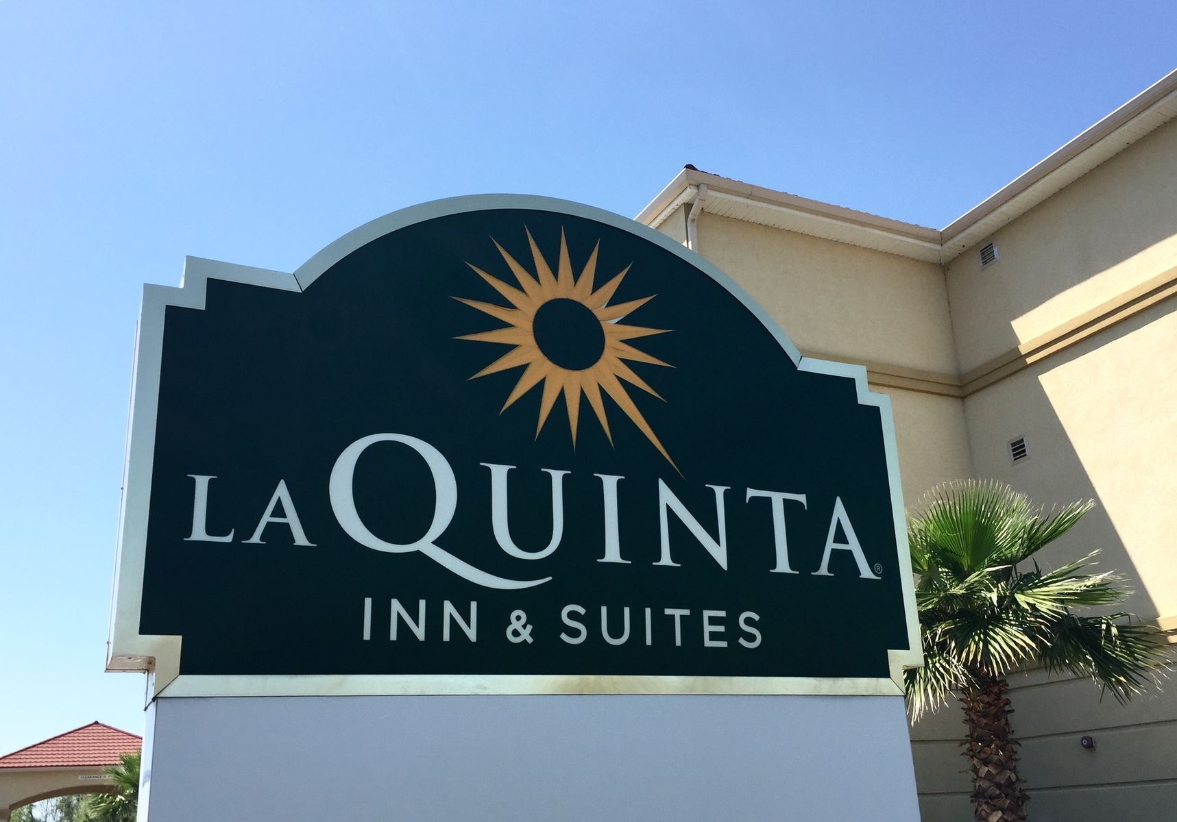 <p>Founded in San Antonio, Texas, in 1968, La Quinta joined the Wyndham family as part of a <a href="https://www.prnewswire.com/news-releases/wyndham-worldwide-completes-acquisition-of-la-quinta-holdings-300657122.html">US$1.95-billion acquisition in 2018</a>. Marketed as a family line of hotels, La Quinta offers <a href="https://www.wyndhamhotels.com/laquinta/about-us">free breakfast and pet-friendly hotel rooms</a> with contemporary designs. In total, the brand operates 916 locations across North, Central, and South America.</p>