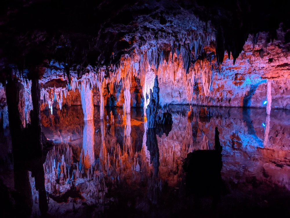 Just a short drive from Route 66, Meramec Caverns is a spectacular underground cave system that has been attracting visitors since the days of the Mother Road.]]>