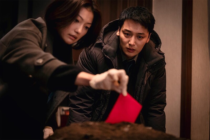s.korean thriller 'following' to premiere in may 15