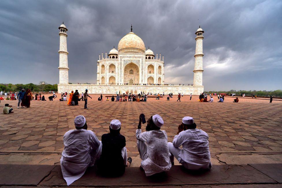 modi'nin hindistan'ında müslüman olmak: 'kendi ülkemizde görünmez olduk’