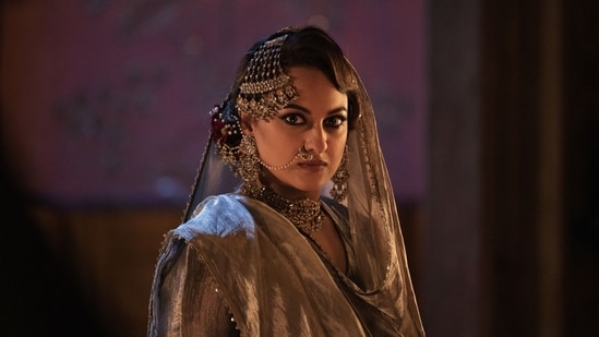 sonakshi sinha exclusive interview: ‘the entire set broke into standing ovation after the first take in tilasmi bahein’