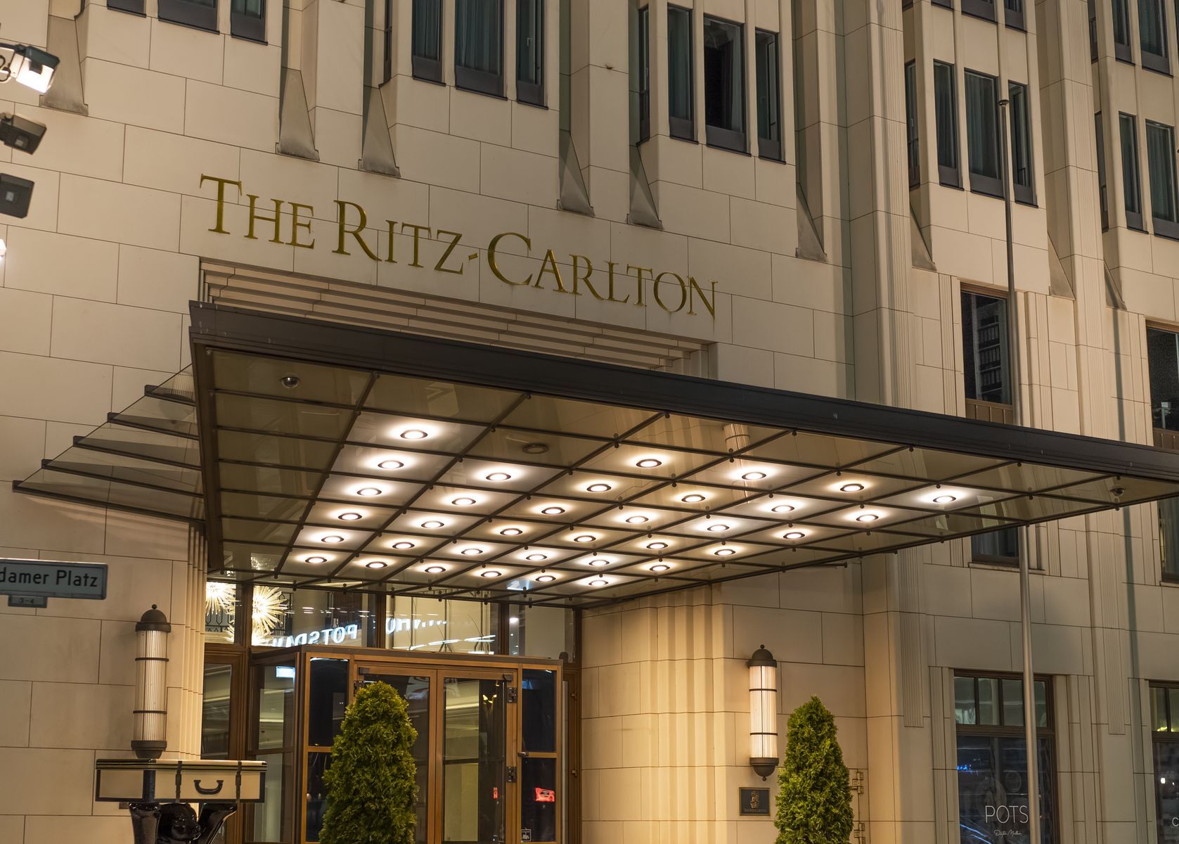 <p>While Holiday Inn may draw in guests for its relative affordability, the Ritz-Carlton prefers to appeal to those seeking a pampered stay with luxurious accommodations. The brand famously <a href="https://www.forbes.com/sites/micahsolomon/2015/01/15/the-amazing-true-story-of-the-hotel-that-saved-thomas-the-tank-engine/?sh=67ff4adc230e">encourages employees to spend up to US$2,000</a> to solve customer service issues, ensuring guests are constantly spoiled. </p>